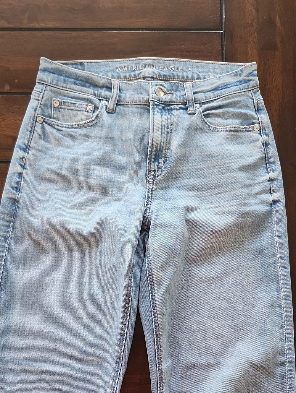 American Eagle light wash straight leg jeans